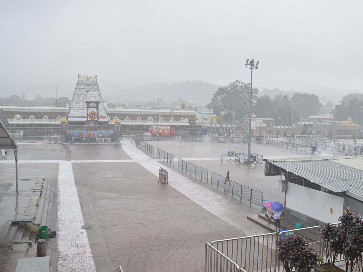 Heavy_20rain_20in_20tirumala_20today_20photos_9.jpg 9