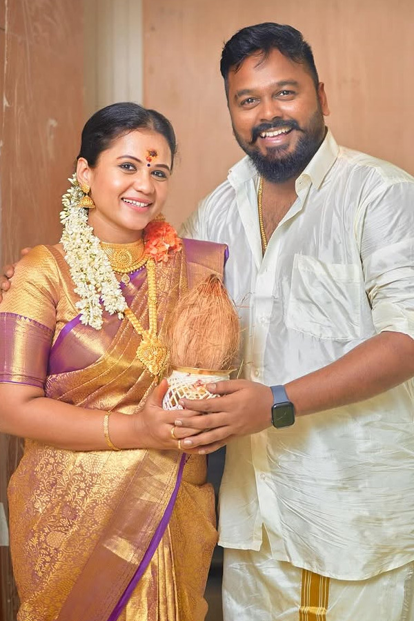 Kollywood_20TV_20actress_20Mani_20Meghlai_20House_20Warming_20Ceremony_20Photos_20Viral_20_286_29.jpg 7