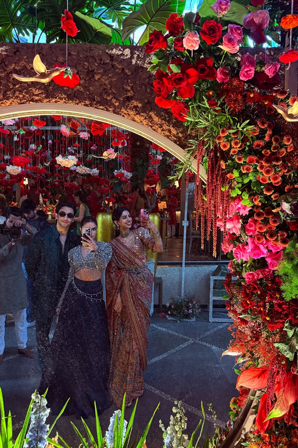 Kushi-Kapoor-10.jpg 11