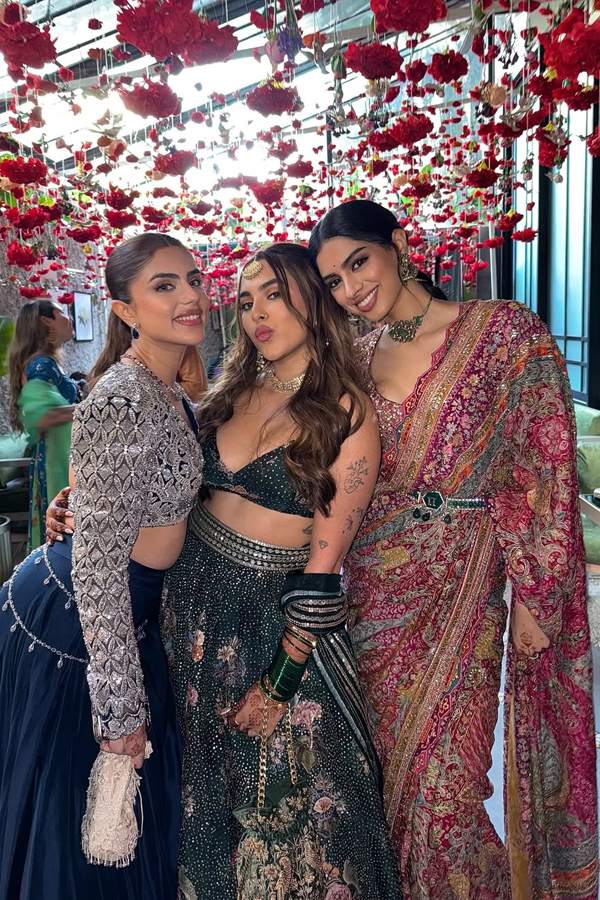 Kushi-Kapoor-9.jpg 10