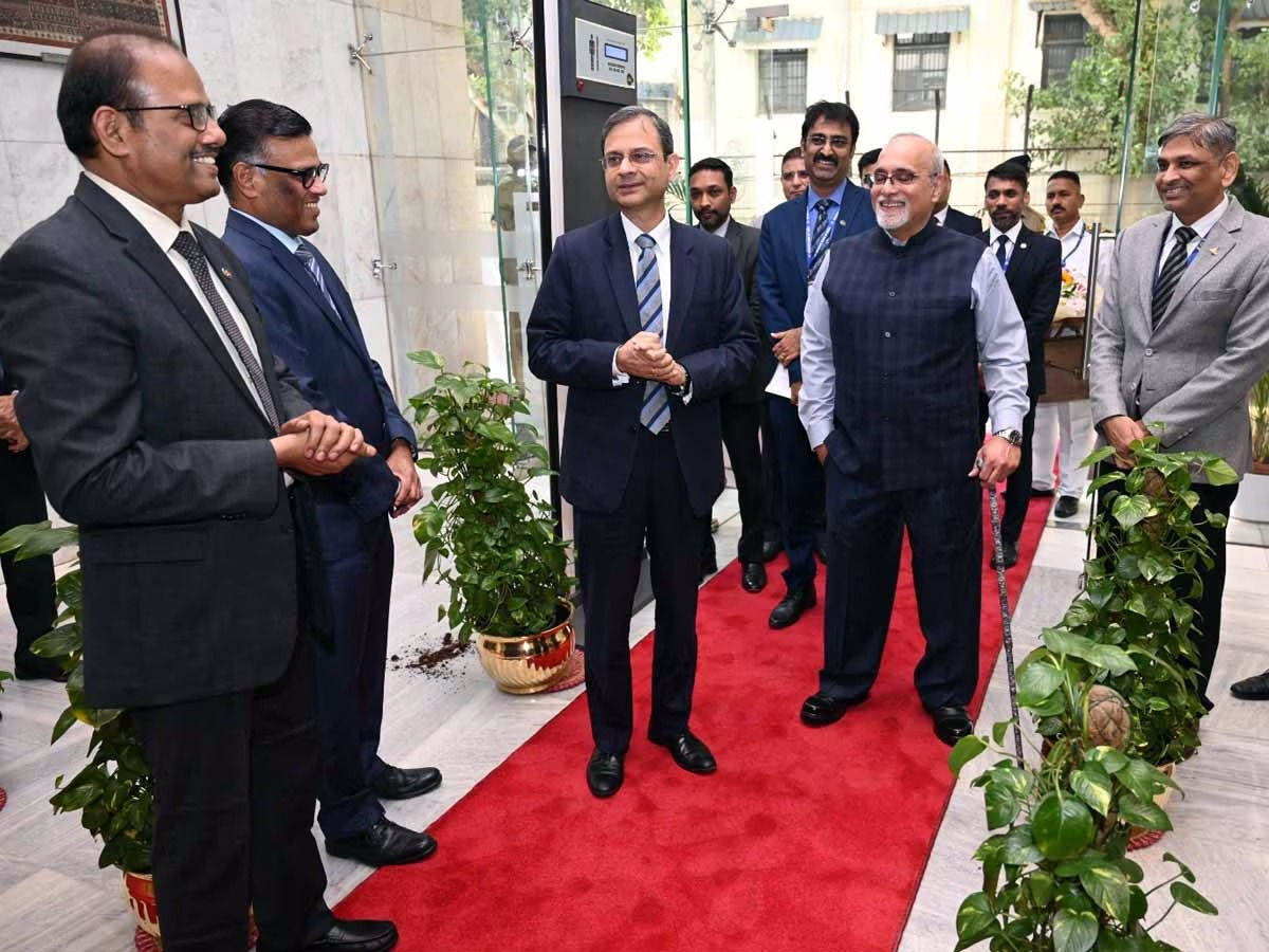 RBI_20governor2.jpg 3