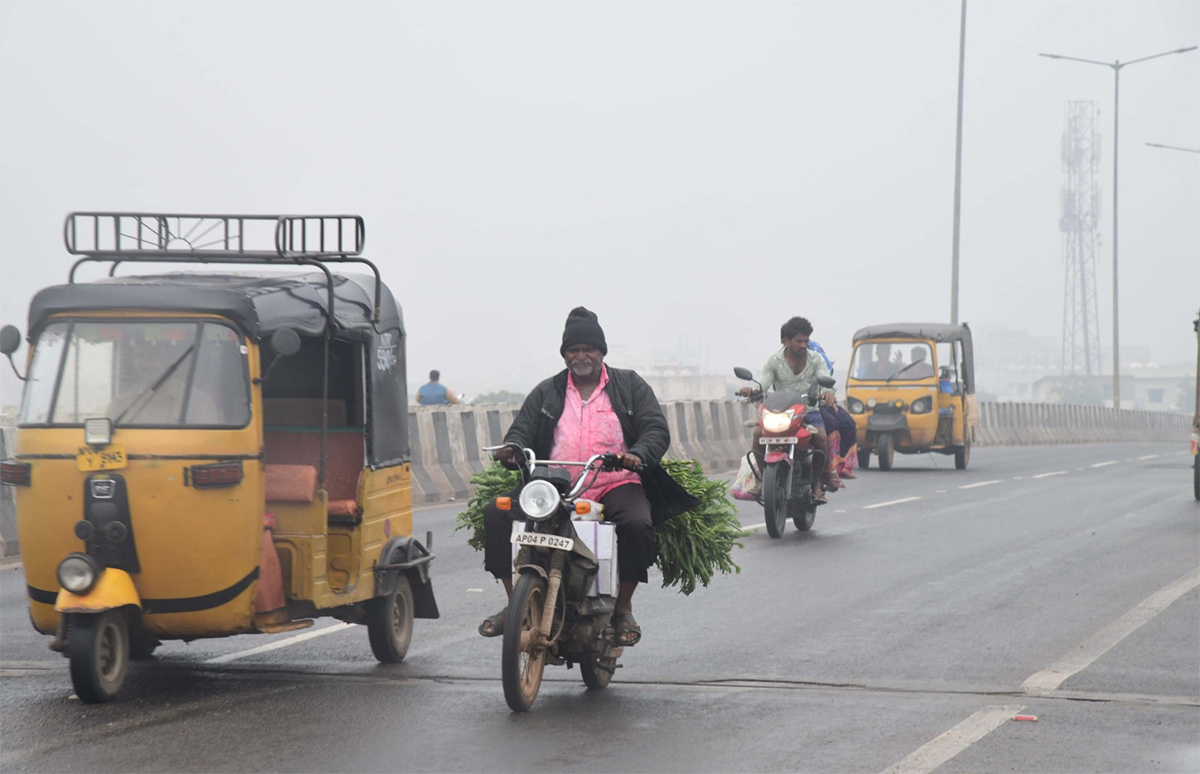 Heavy_20Snow_20Fall_20In_20Kadapa_20Roads_20Photos__20_2813_29.jpg 13