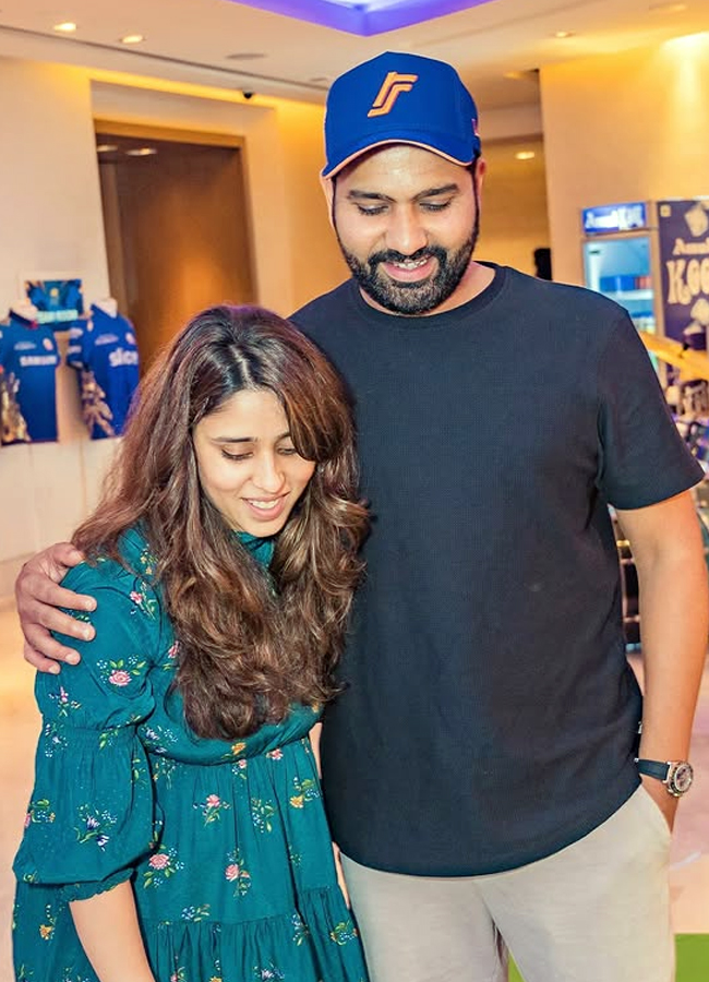 Rohith_20sharma_20anniversary13.jpg 14