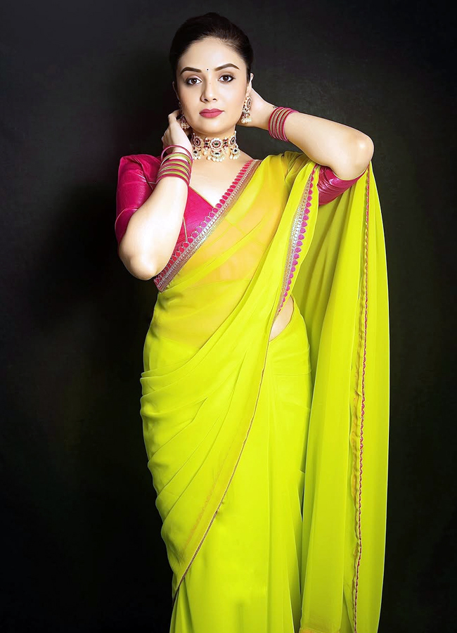 SreeMukhi_20latest_20photos9.jpg 10