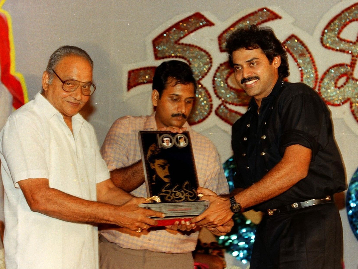 Victory_20Venkatesh_20Birthday_20special10_0.jpg 11