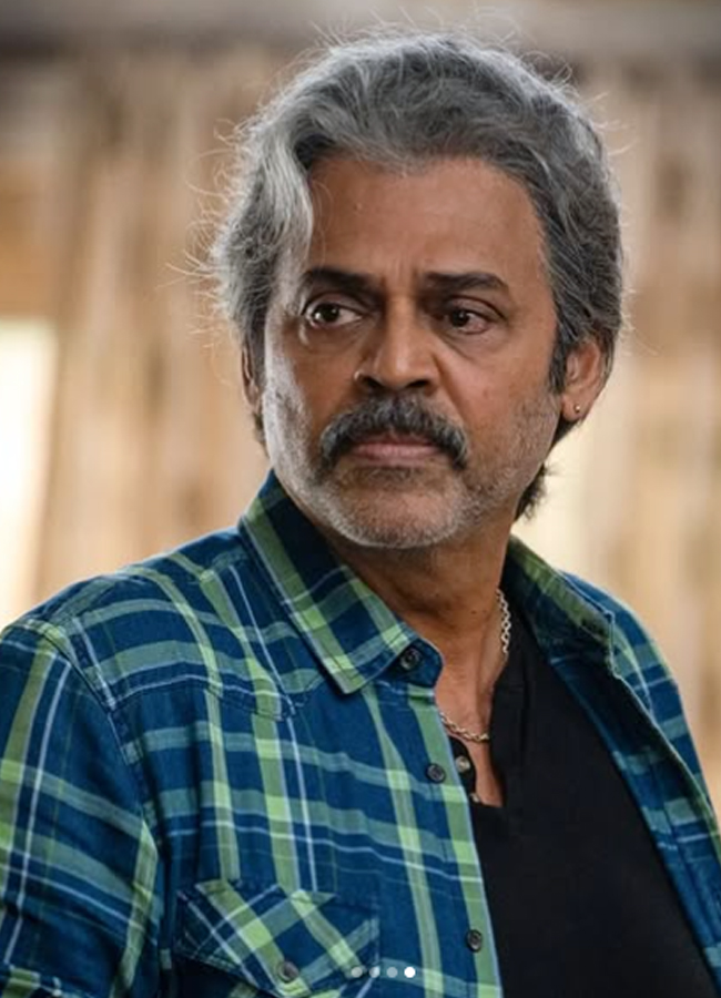 Victory_20Venkatesh_20Birthday_20special17_0.jpg 18