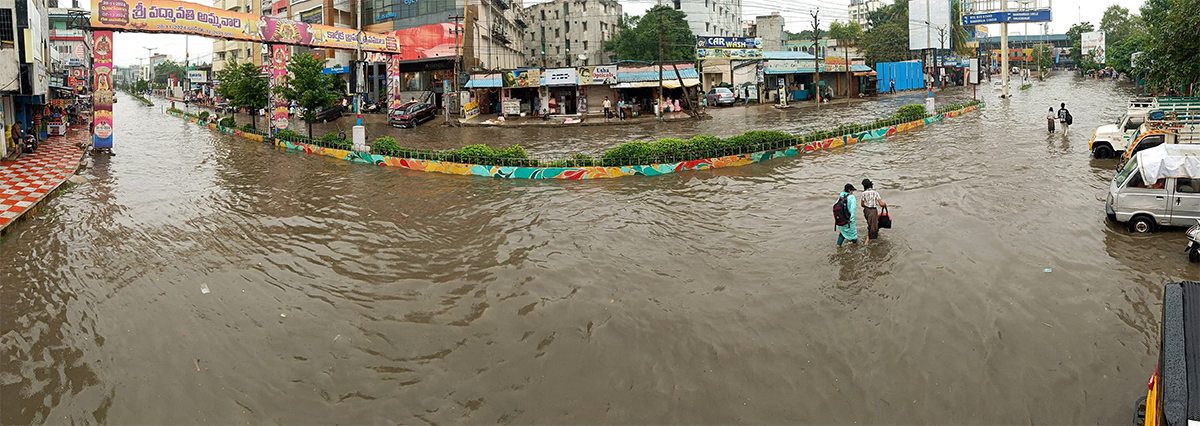 heavy_20rain_20in_20tirupati_20live_20updates_20photos_20goes_20viral__20_283_29.jpg 3