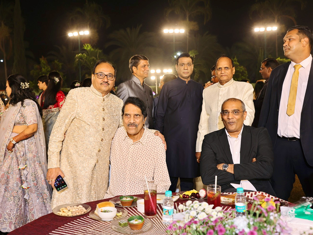 Balaji_20VIdeos_20Niranjan_20Daughter_20Diksha_20Pansari_20Grand_20Wedding_20Photos_20_283_29.jpg 4
