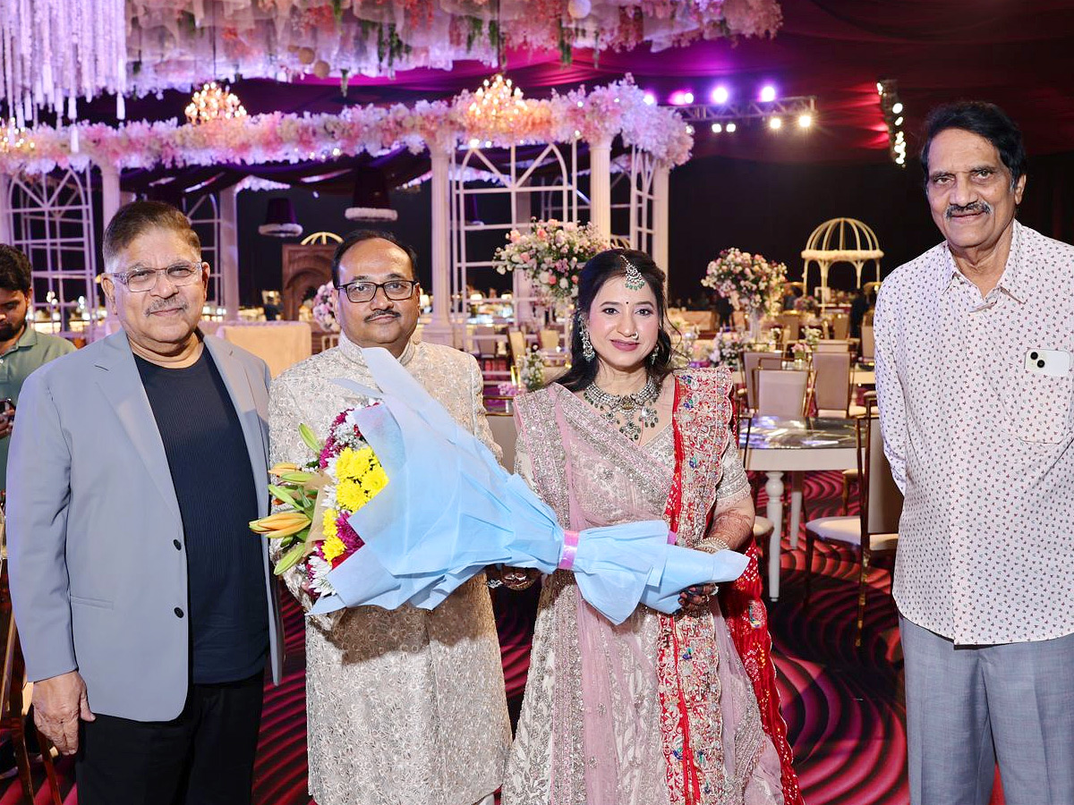 Balaji_20VIdeos_20Niranjan_20Daughter_20Diksha_20Pansari_20Grand_20Wedding_20Photos_20_289_29.jpg 10
