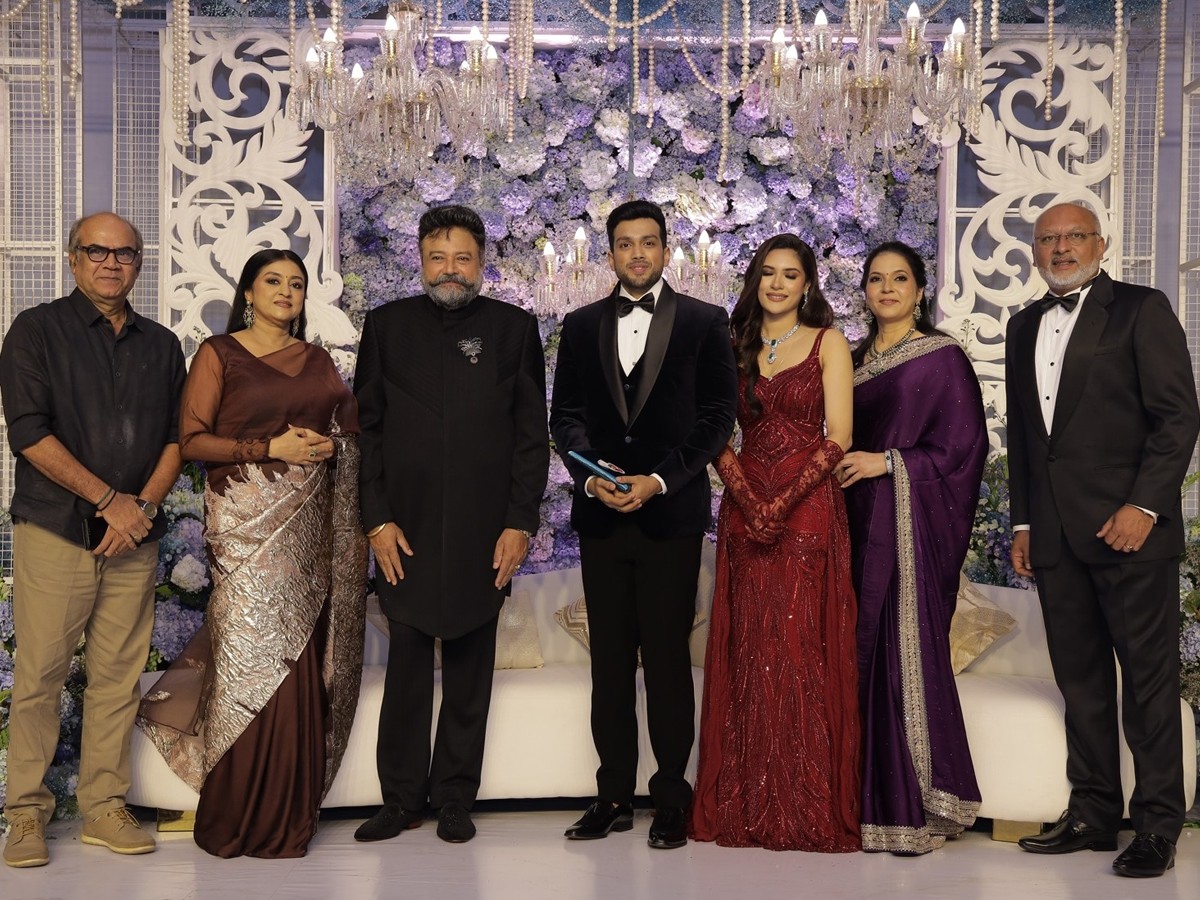 Kalidas-Jayaram_Tarini-Kalingarayar_Reception-22.jpg 23