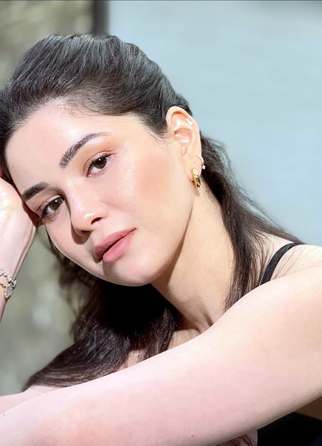 Sara_20Tendulkar8.jpg 9