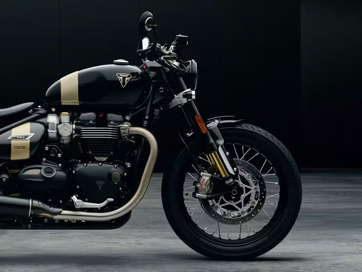 Triumph-New-Custom-Bobber-6.jpg 7