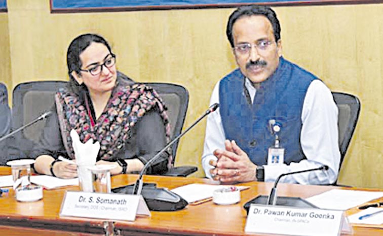 14SLP01-410016.jpg