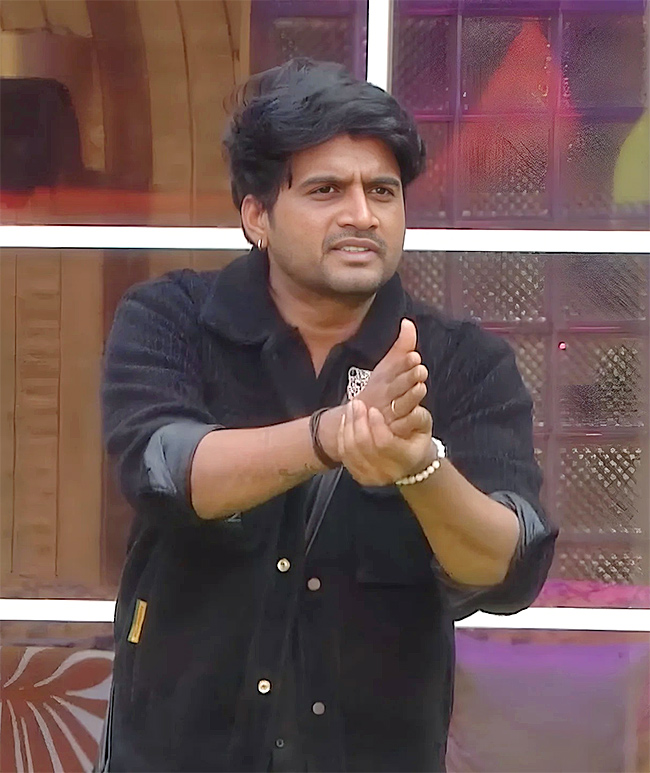 Bigg_20Boss_208_20Telugu_20Winner_20Nikhil_20Prize_20Money_20Details__20_2811_29.jpg 14