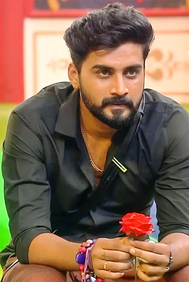 Bigg_20Boss_208_20Telugu_20Winner_20Nikhil_20Prize_20Money_20Details__20_2824_29.jpg 27