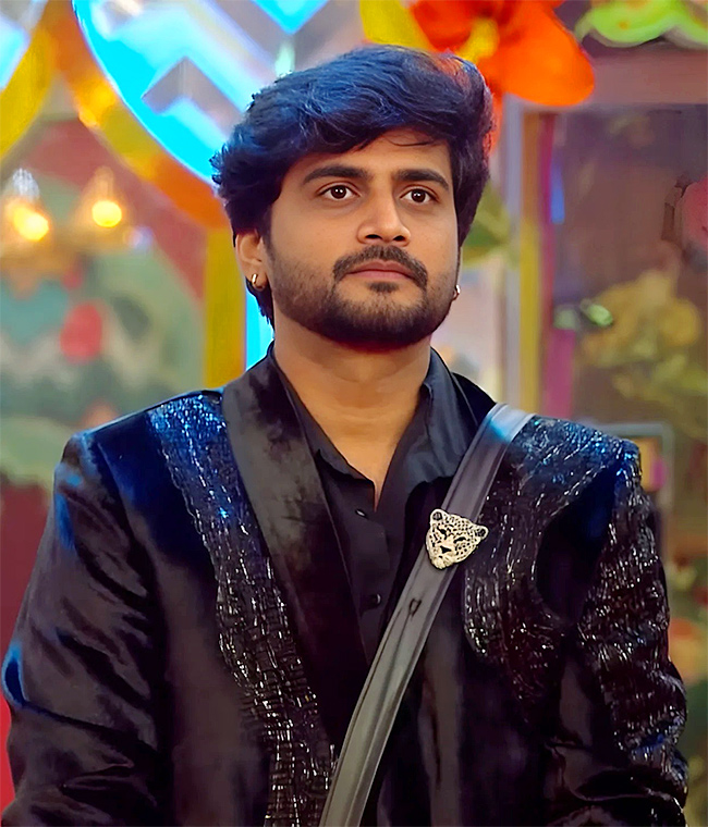Bigg_20Boss_208_20Telugu_20Winner_20Nikhil_20Prize_20Money_20Details__20_286_29.jpg 9
