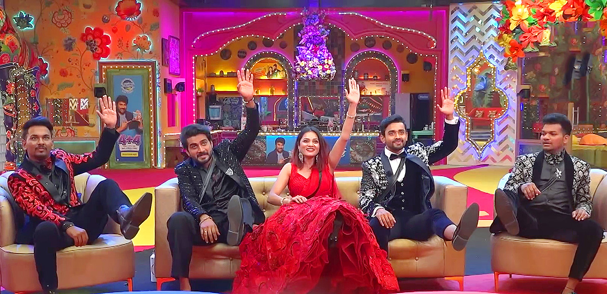 Bigg_20boss_208_20grand_20finale_202024_20photos_20goes_20viral_41.jpg 33
