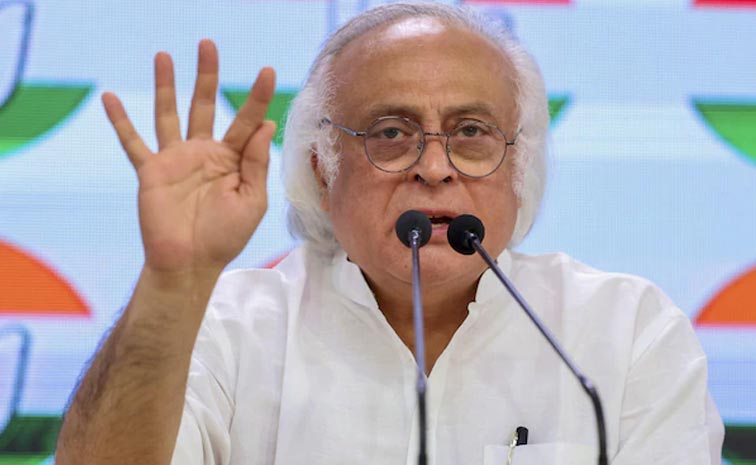 Jairam-Ramesh-Counters-Modi.jpg