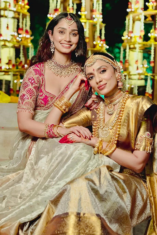 Samanta_20Dhulipala_20Shares_20emotional_20Moments_20form_20Sobhita_20and_20Naga_20Chaitanya_20Wedding_20Photos_20_2810_29.jpg 11