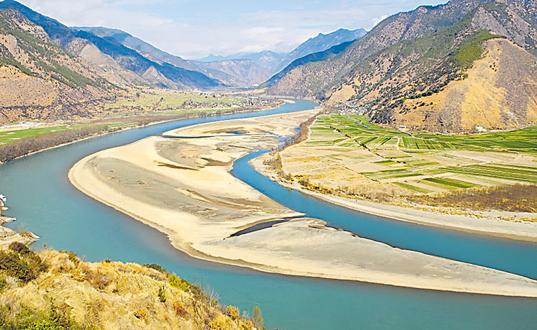 YANGTZE.jpg