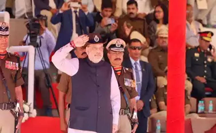 amitsha.jpg