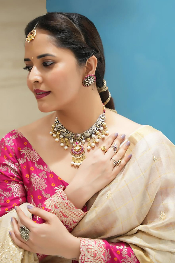 Anasuya-Bharadwaj-1.jpg 2