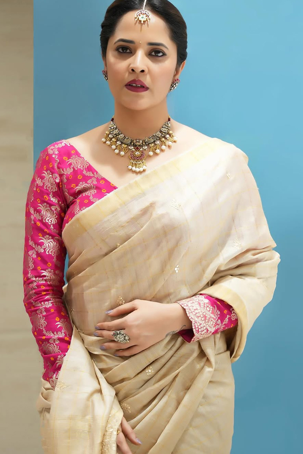 Anasuya-Bharadwaj-2.jpg 3