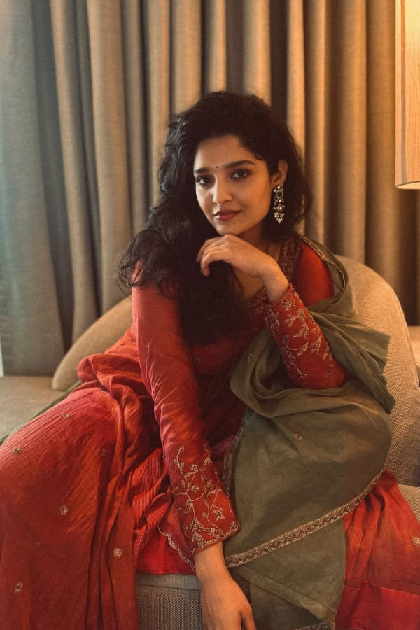 Ritika-Singh-12.jpg 13