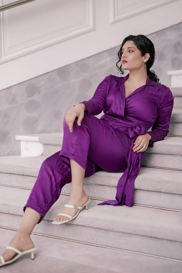 Ritika-Singh-16.jpg 17
