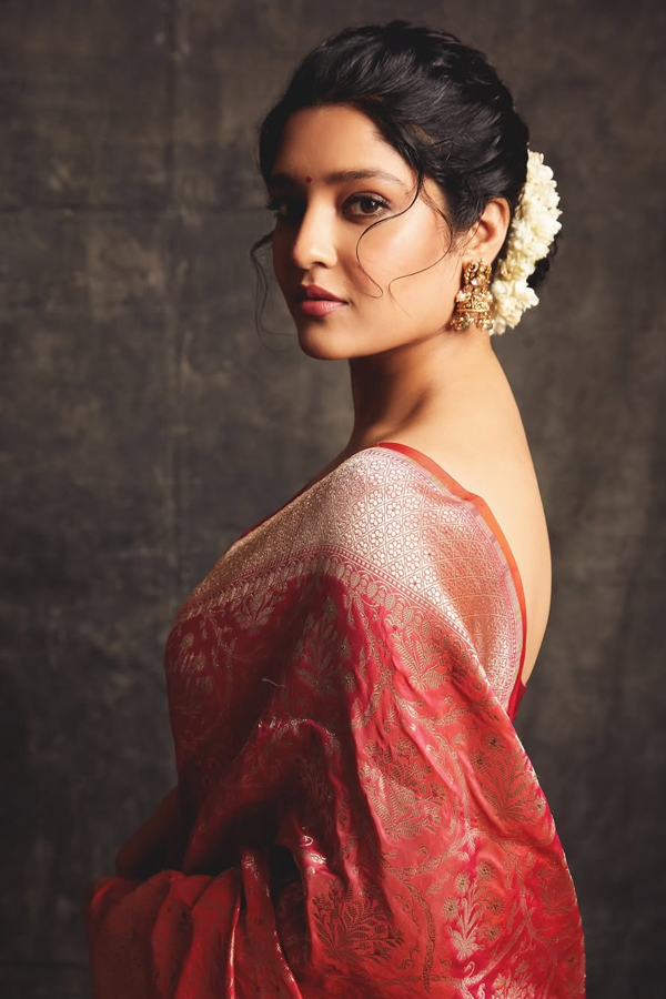 Ritika-Singh-9.jpg 10