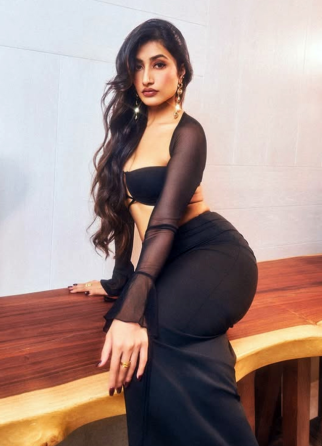 DhanaSree_20Verma1.jpg 3