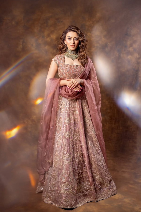 Hansika-Motwani-10.jpg 11
