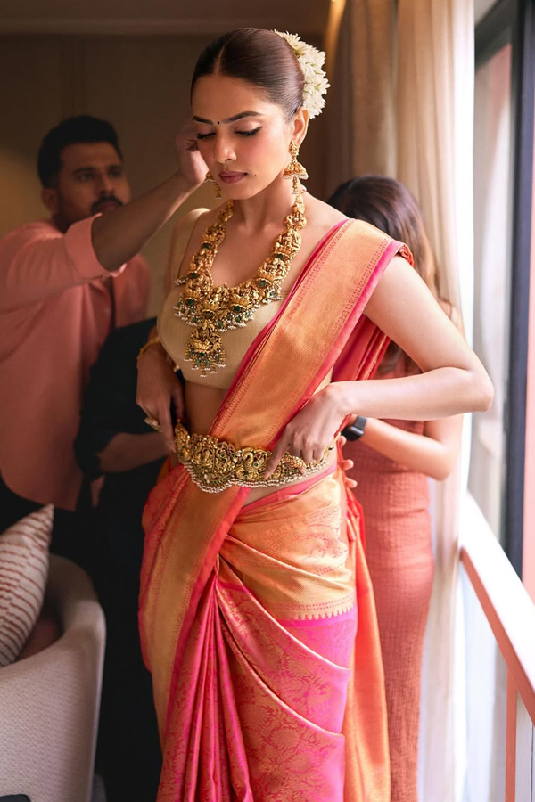 Malavika-Mohanan-10.jpg 11