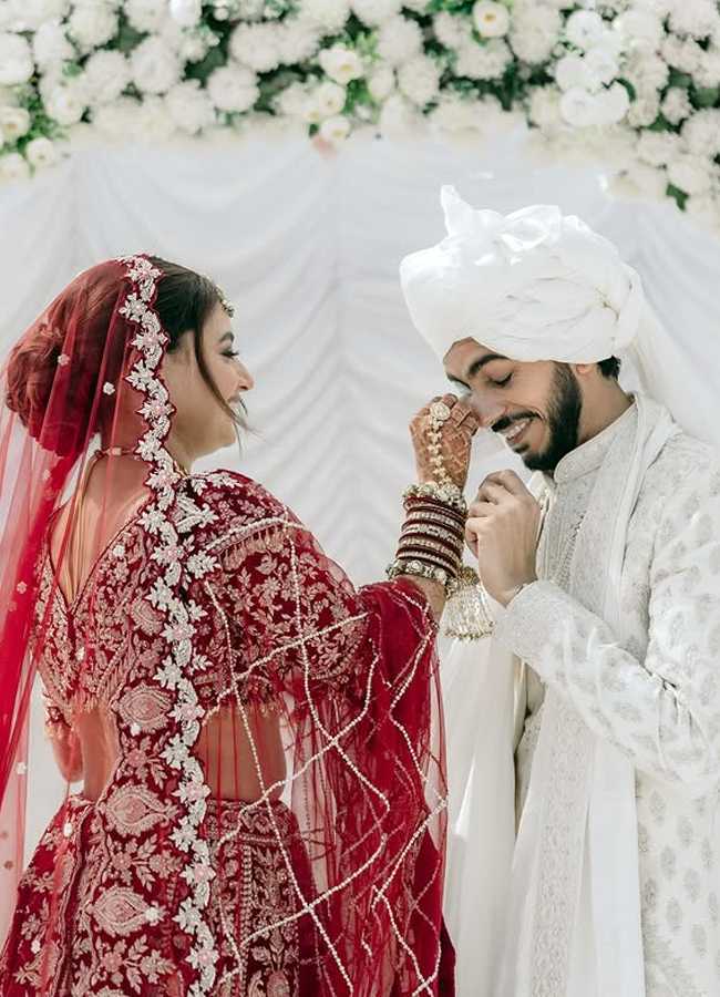 Neelam_20Parmar_20marriage4.jpg 5