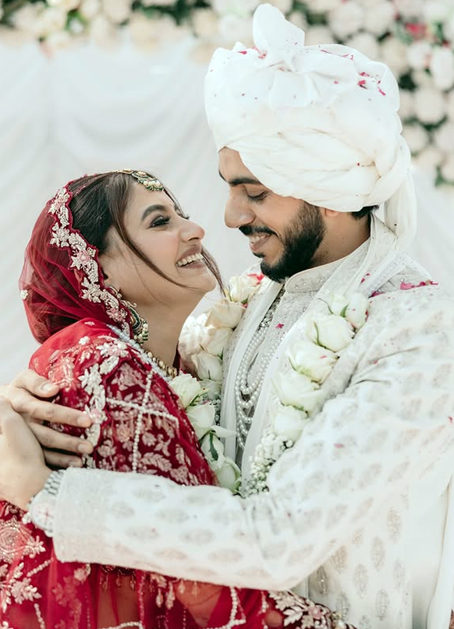 Neelam_20Parmar_20marriage5.jpg 6