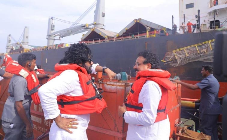 Pawan_Seize_The_Ship.jpg