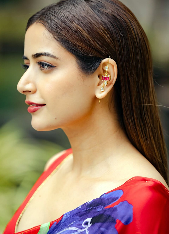 Ashika_20Ranganath10.jpg 11