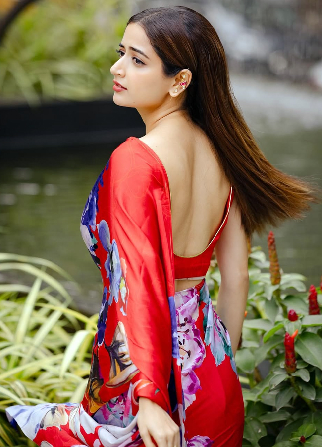 Ashika_20Ranganath11.jpg 12