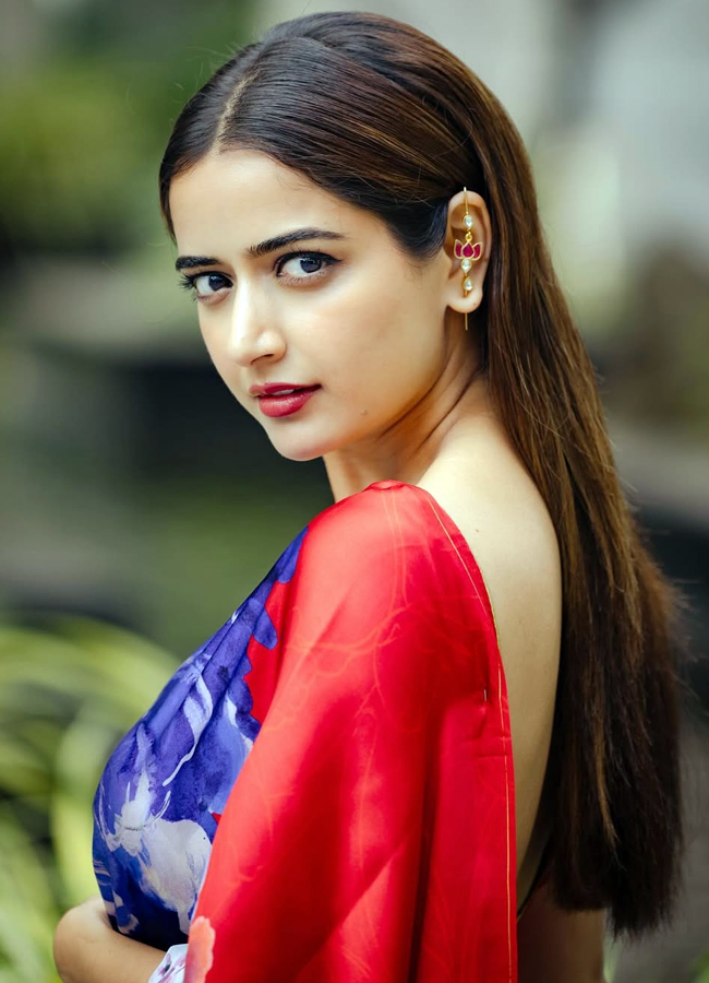 Ashika_20Ranganath12.jpg 13