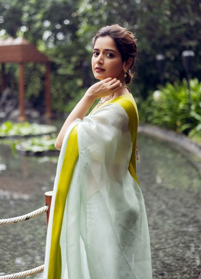 Ashika_20Ranganath5.jpg 6