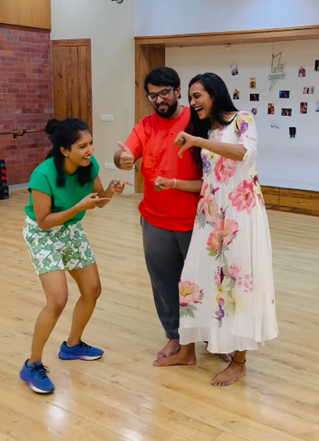 PV_20sindu_20dance_20practise_20for_20sangeeth13.jpg 14