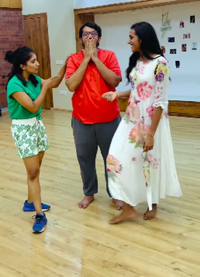 PV_20sindu_20dance_20practise_20for_20sangeeth3.jpg 4