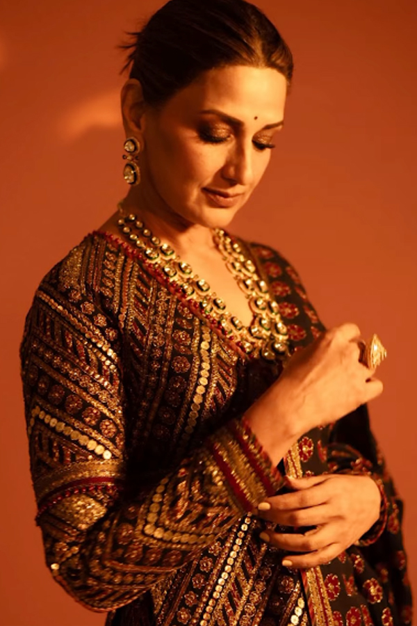 Sonali-Bendre-13.jpg 14