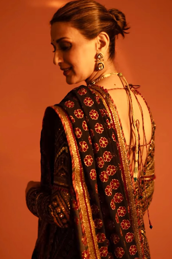 Sonali-Bendre-8.jpg 9