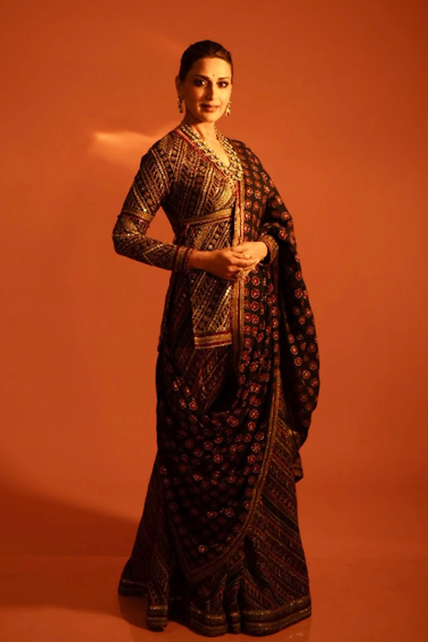 Sonali-Bendre-9.jpg 10