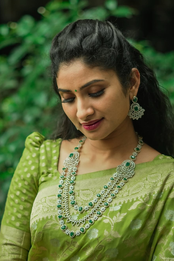 Vishnu-Priya-3.jpg 4