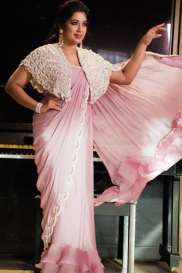 Shreya-Ghoshal-3_0.jpg 4
