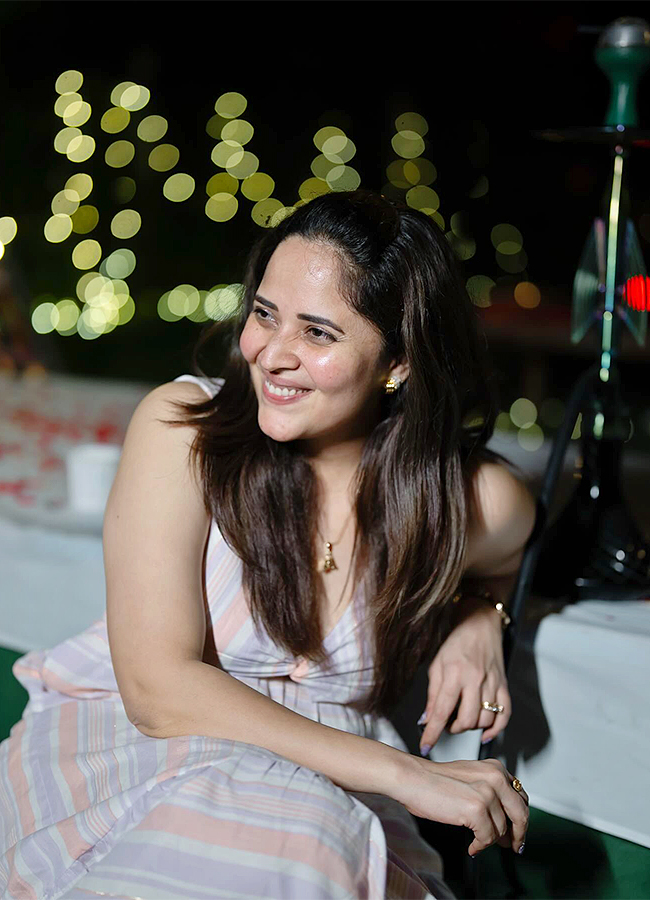 Actress_20Anasuya_20Bharadwaj_20Photos_20Goes_20Viral_20_286_29.jpg 6