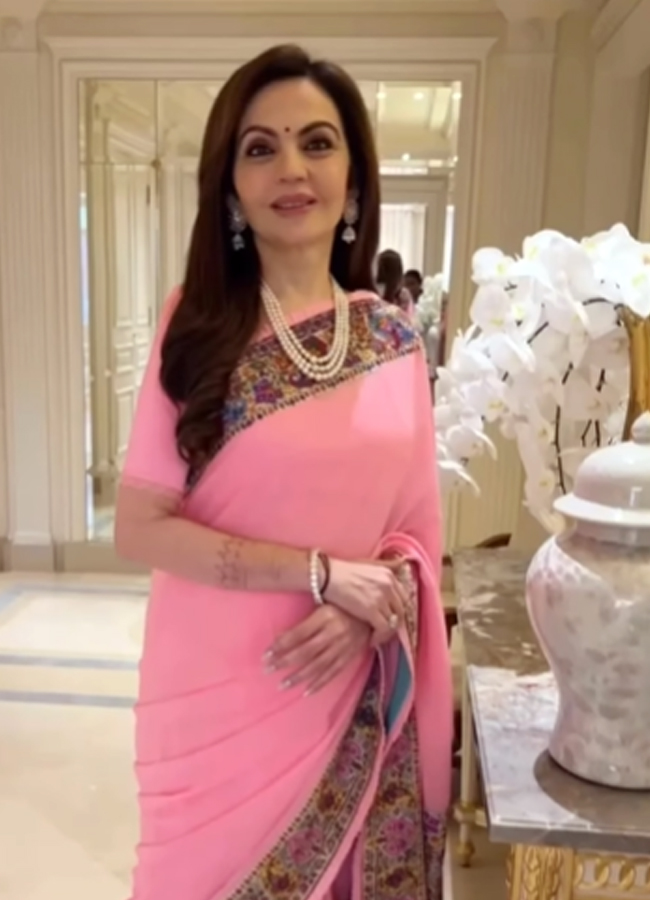 Actress_20in_20Saree1.jpg 2