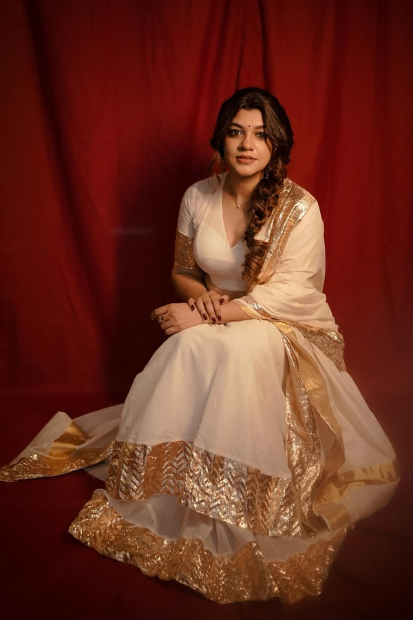 Aparna-Balamurali-1.jpg 2
